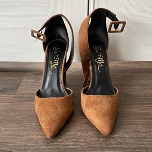 Camel So Me Pumps with Ankle Strap, Size 10